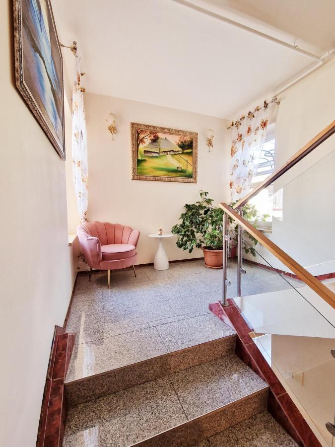 Justinos Vila Palanga Exterior photo